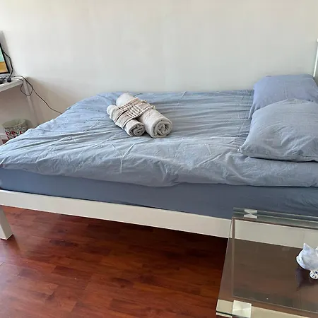 White Room-3